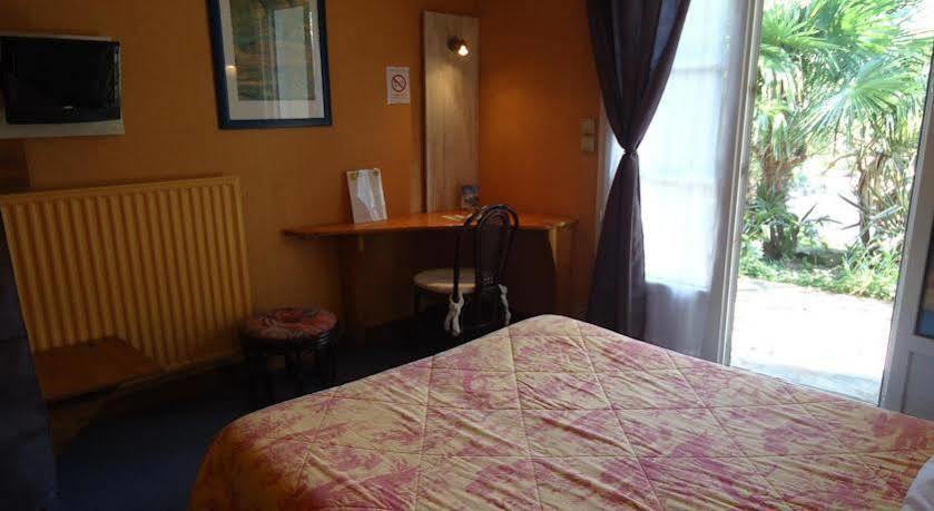 Hotel De La Gare 클리송 외부 사진
